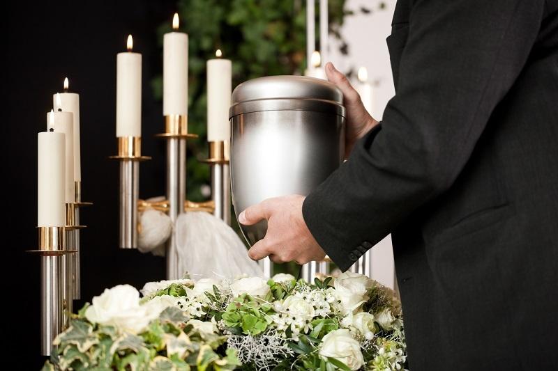 Pogrzeb z kremacją - jak to wygląda?